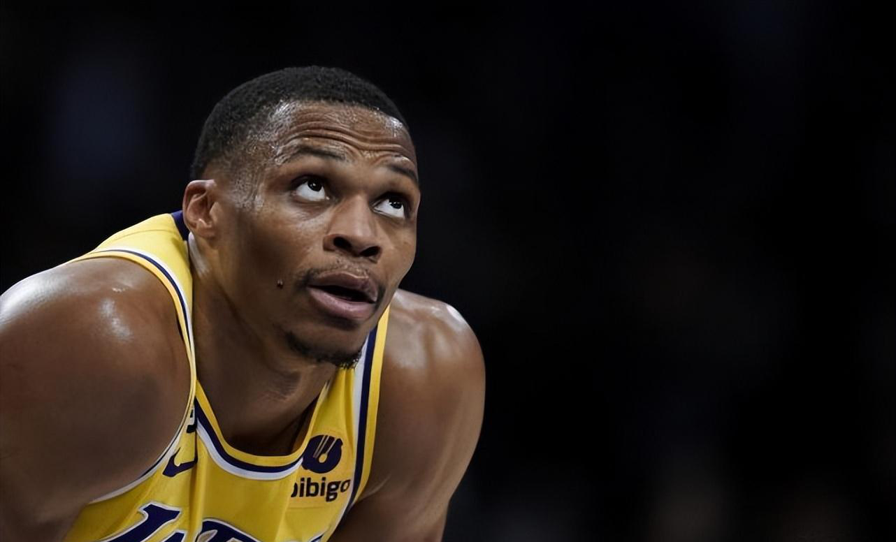 清晨上海久事更衣室发声——英超节点到来，管理层满意，训练强度明显提升的简单介绍-实时比分